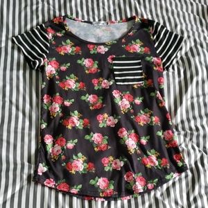 Mixed Pattern t-shirt size Small